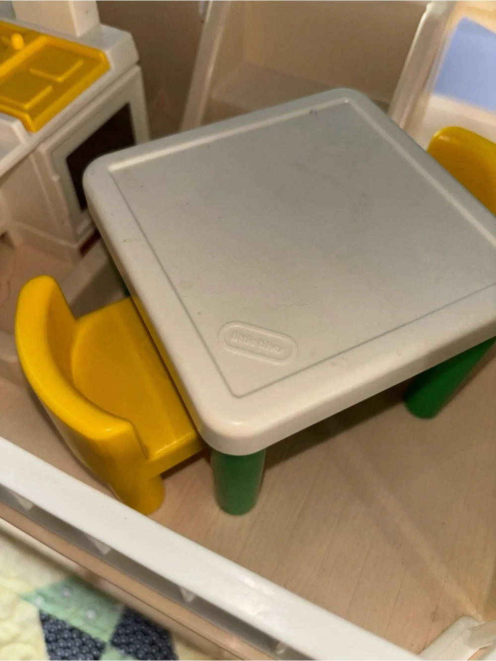 1989. Little tikes kitchen set. Only